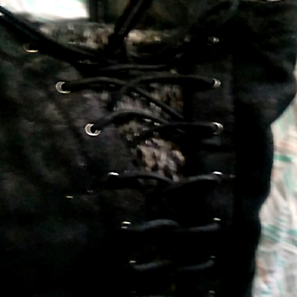 Womens boots - Picture 2 of 4